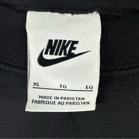 Nike Oversized Crewneck Sweatshirt Mod Crop Black Women’s Sz XL NWT - Picture 9 of 16